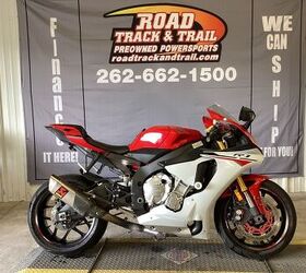 only-16-712-miles-akrapovic-