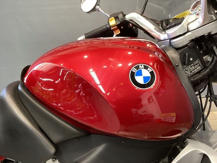 only 25 446 miles bmw hard luggage givi top box bmw windshield hand guards