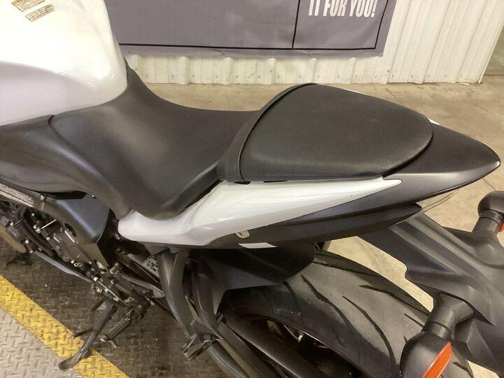 only 8768 miles abs traction control renthal handlebars on board computer new