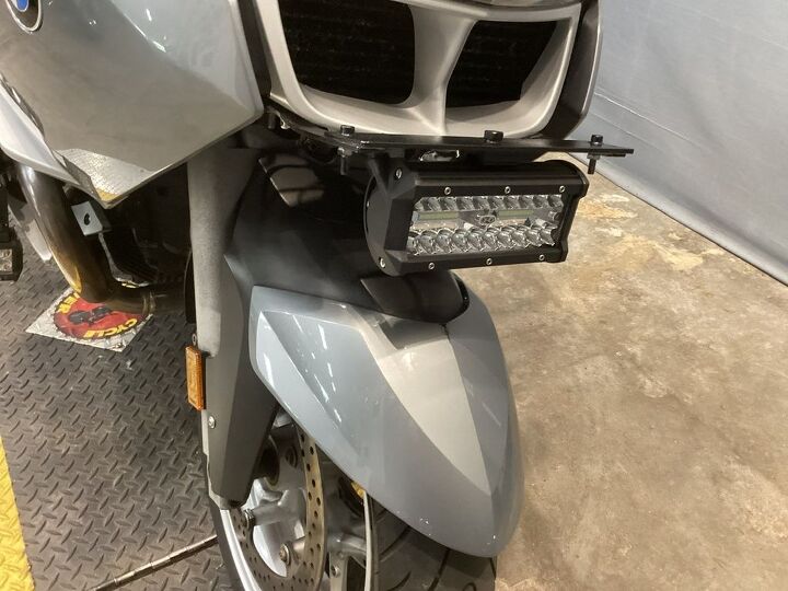 57 794 miles givi top box bmw tank bag delkevic exhaust led riding lights