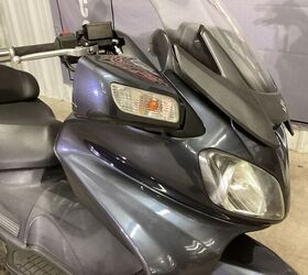49 061 miles abs power mirrors power adjustable windshield backrest newer