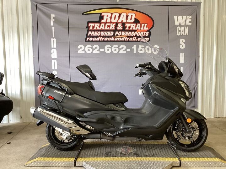 only 15 350 miles abs heated grips headed seats power adjustable windshield