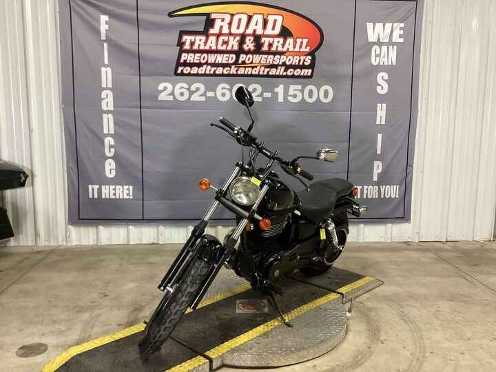 only 3603 miles stock blacked out cruiser low seat height 2017 suzuki
