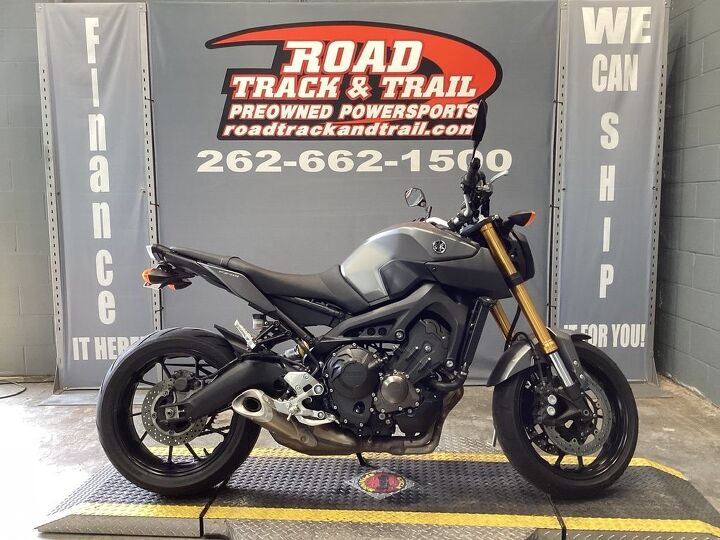 1 owner 11 522 miles yoshimura tail tidy new tires fuel injected and more