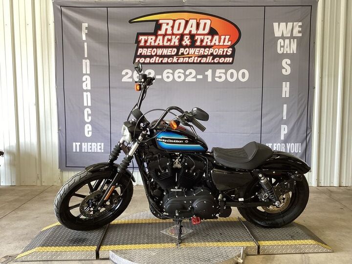 only 1376 miles 1 owner hd emulsion shocks fuel injected moto style pegs and