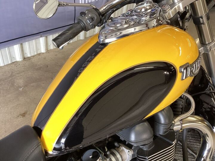 only 11290 miles headlight fairing and more cool and clean retro