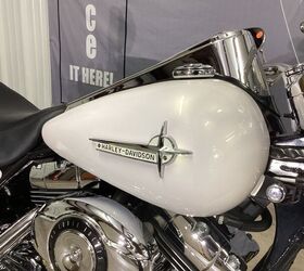 1 owner wow factor custom pearl white paint aftermarket exhaust highflow