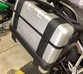 only 3103 miles large triumph side cases and top box rox handlebar risers tank