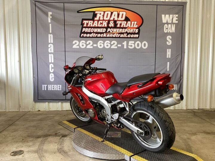 20864 miles stock and clean sport bike has some right side tip over