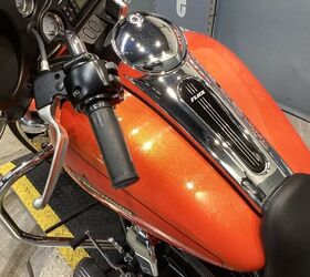 only 12 550 miles hd limited colors backrest rack audio cruise control 103