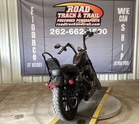 only 9093 miles 1 owner vance and hines exhaust upgraded hd seat detachable