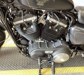 only 9093 miles 1 owner vance and hines exhaust upgraded hd seat detachable