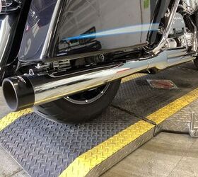 143 692 miles hd cvo wheels chrome full floating rotors chrome forks painted