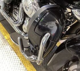 143 692 miles hd cvo wheels chrome full floating rotors chrome forks painted