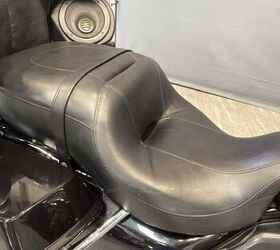 143 692 miles hd cvo wheels chrome full floating rotors chrome forks painted