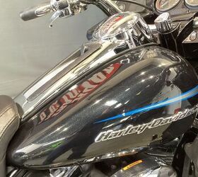 143 692 miles hd cvo wheels chrome full floating rotors chrome forks painted