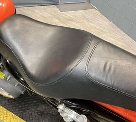 33 247 miles vance and hines 2 into 1 exhaust vance and hines high flow intake