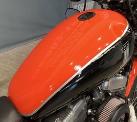 33 247 miles vance and hines 2 into 1 exhaust vance and hines high flow intake