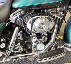 only 56288 miles vance and hines exhaust hd hard bags upgraded bezels