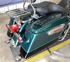 only 56288 miles vance and hines exhaust hd hard bags upgraded bezels