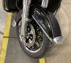 only 69000 miles vance and hines exhaust navigation upgraded big handlebars