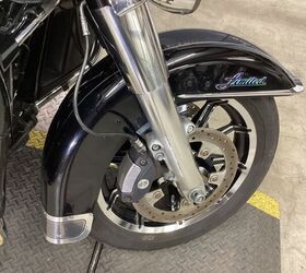 only 69000 miles vance and hines exhaust navigation upgraded big handlebars