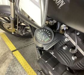 23 271 miles magnaflow 2 into 1 exhaust upgraded high flow intake rear lowering