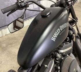 23 271 miles magnaflow 2 into 1 exhaust upgraded high flow intake rear lowering