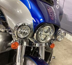 only 6265 miles 1 owner vance and hines exhaust high flow intake rack hwy