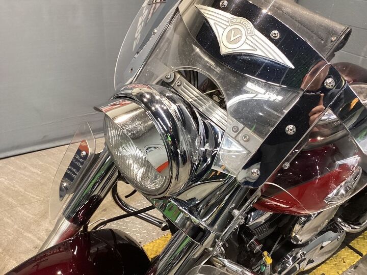 43 717 miles vance and hines exhaust windshield with lowers rack rider and