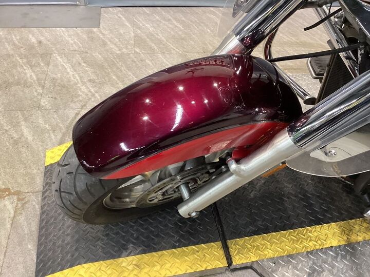 43 717 miles vance and hines exhaust windshield with lowers rack rider and