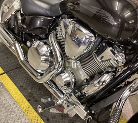 only 8997 miles vance and hines exhaust crashbar fuel injected upgraded grips