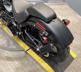 only 12 917 miles vance and hines exhaust high flow intake upgraded grips