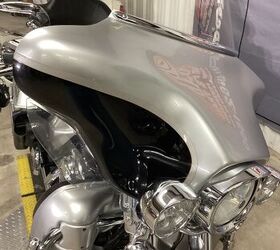 only 14147 miles 100th anniversary edition vance and hines exhaust upgraded