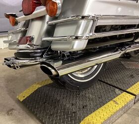 only 14147 miles 100th anniversary edition vance and hines exhaust upgraded