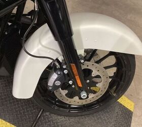 only 5936 miles navigation docking hardware lower fairings abs audio cruise