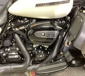 only 5936 miles navigation docking hardware lower fairings abs audio cruise