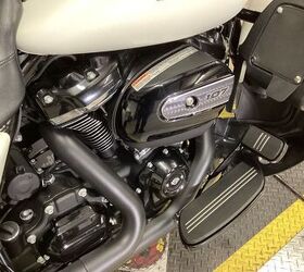 only 5936 miles navigation docking hardware lower fairings abs audio cruise