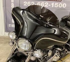 only 25 773 miles aftermarket chrome wheels matching chrome rotors chrome