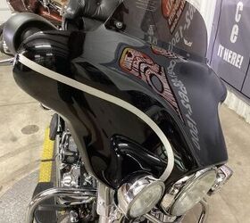 only 25 773 miles aftermarket chrome wheels matching chrome rotors chrome