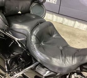 only 25 773 miles aftermarket chrome wheels matching chrome rotors chrome