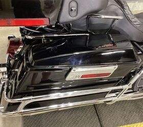 only 25 773 miles aftermarket chrome wheels matching chrome rotors chrome