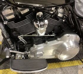 only 22 141 miles bagger brothers 2 into 1 exhaust hd extended saddle bags sony