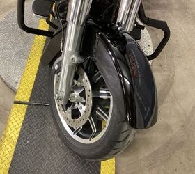 only 22 141 miles bagger brothers 2 into 1 exhaust hd extended saddle bags sony