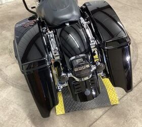 only 22 141 miles bagger brothers 2 into 1 exhaust hd extended saddle bags sony