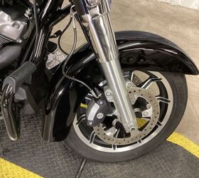 only 22 141 miles bagger brothers 2 into 1 exhaust hd extended saddle bags sony