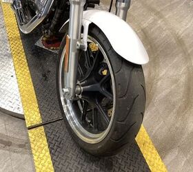 only 2170 miles passenger seat and pegs rack led headlight fuel injected hd