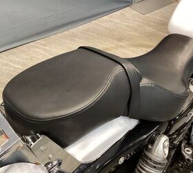 only 2170 miles passenger seat and pegs rack led headlight fuel injected hd