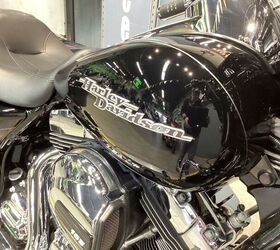 only 7624 miles hd cvo agitator chrome wheels rinehart exhaust navigation