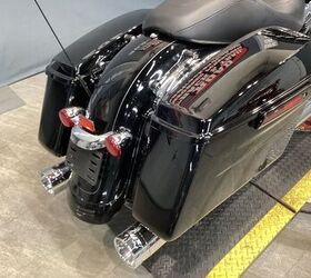 only 7624 miles hd cvo agitator chrome wheels rinehart exhaust navigation